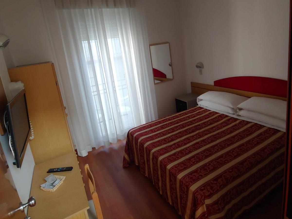 Hotel Angelus Rimini Exterior photo