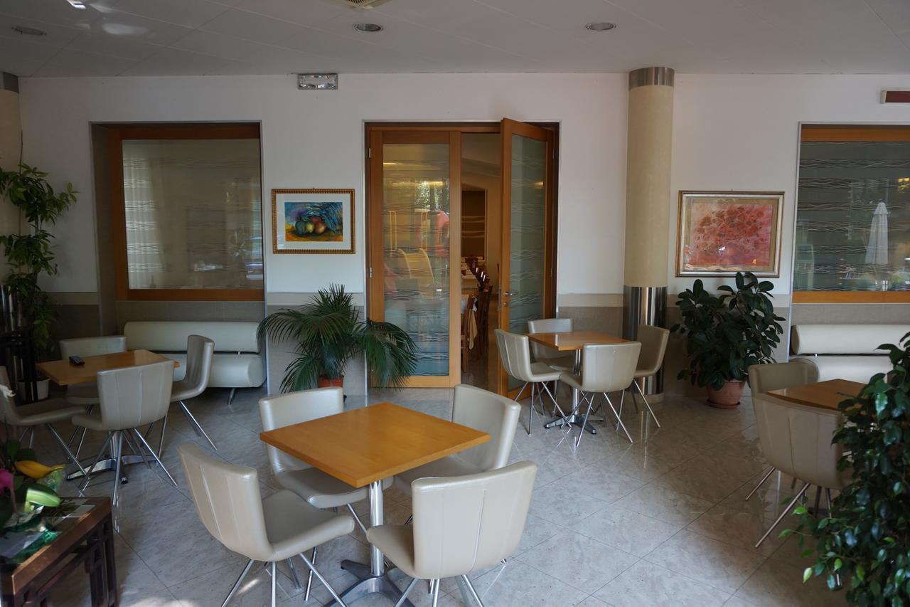 Hotel Angelus Rimini Exterior photo