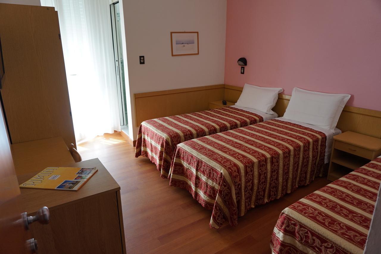 Hotel Angelus Rimini Exterior photo