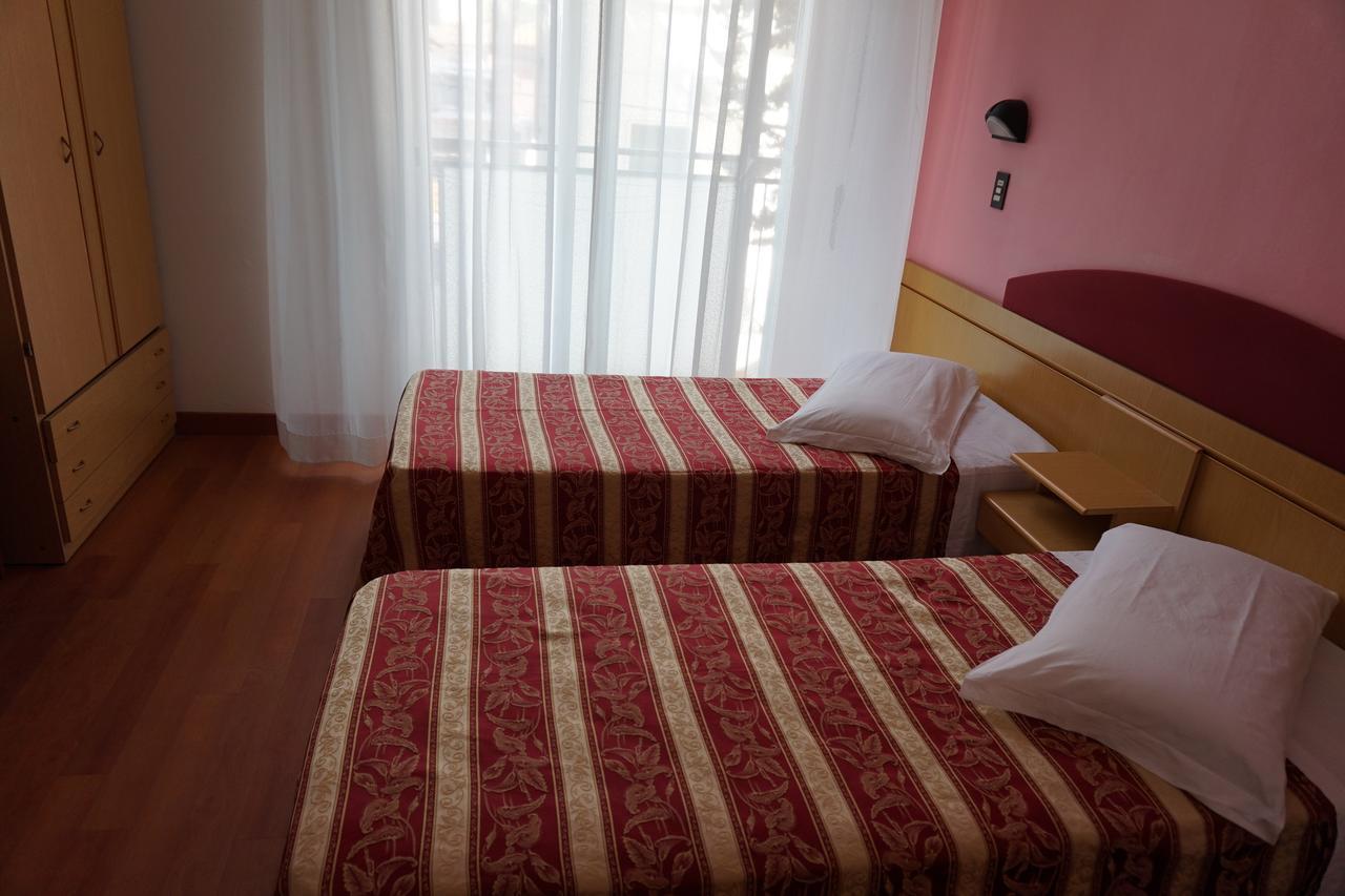 Hotel Angelus Rimini Exterior photo